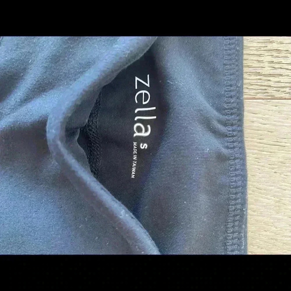 Zella faux leather front legging black small - Picture 3 of 5